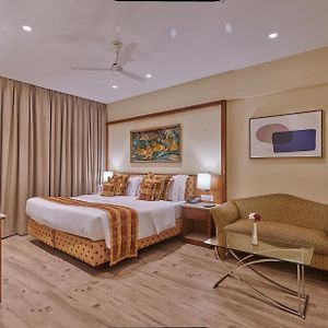 Standard Room Queen Bed